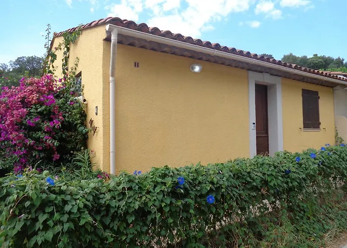 Petra Luna סן-מקסים